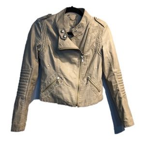 🌸Black Swan Vegan leather Moto jacket.